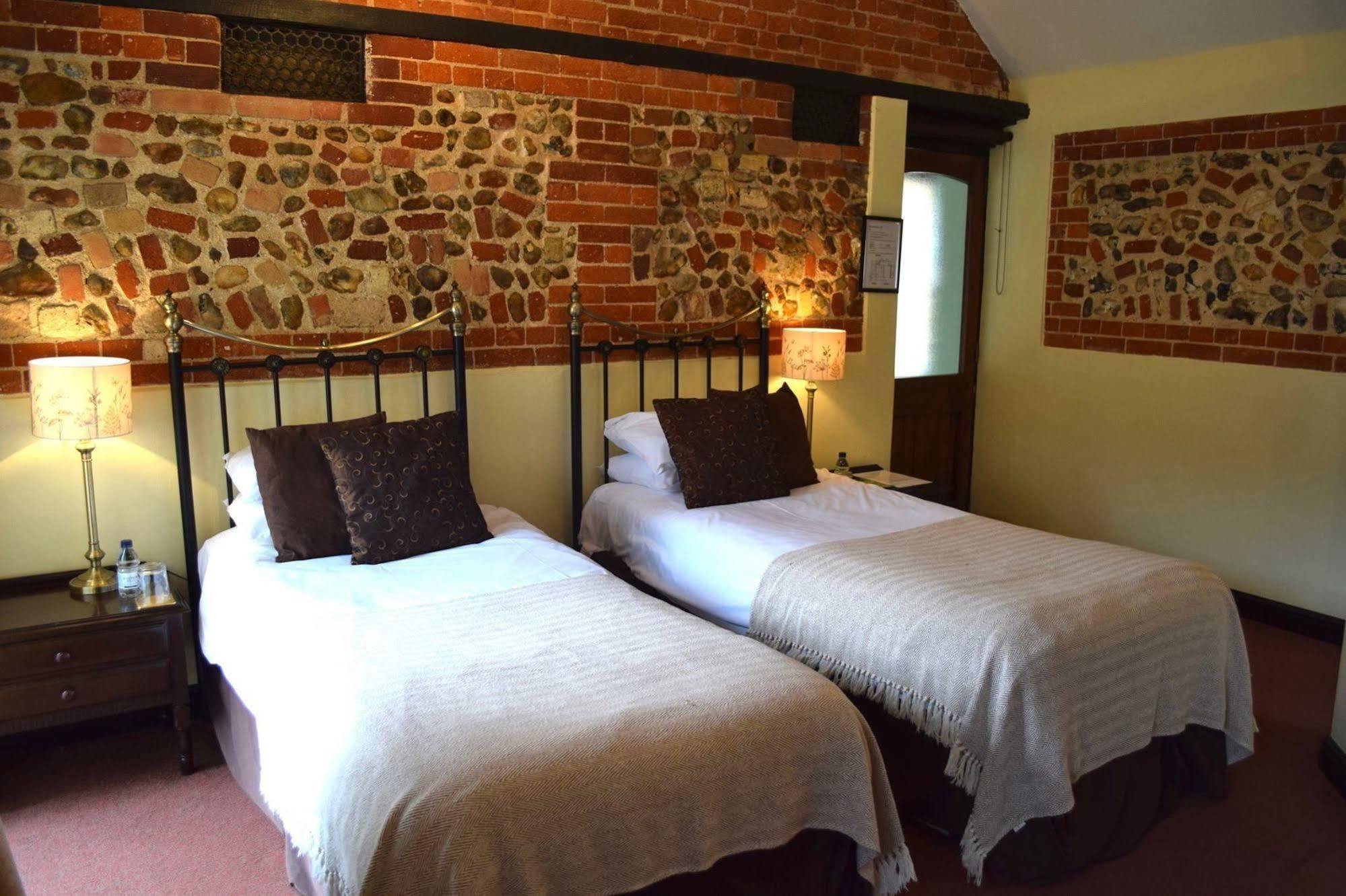 Hotel At The Farmhouse Hunters Hall Dereham Zewnętrze zdjęcie